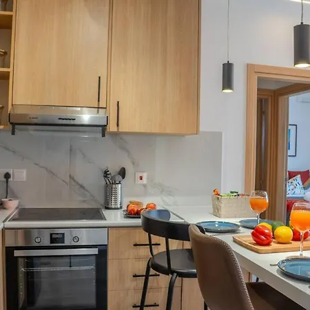 Beautiful One Bedroom Apartment, 186 Meters To Beach, Location Next To Cafes & Bars Lemesos