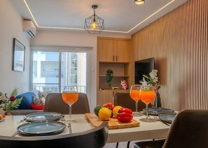 Beautiful One Bedroom Apartment, 186 Meters To Beach, Location Next To Cafes & Bars