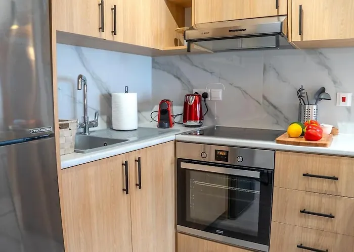 Appartement Beautiful One Bedroom Apartment, 186 Meters To Beach, Location Next To Cafes & Bars Limasol