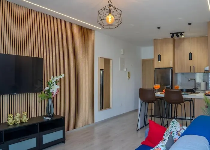 Appartement Beautiful One Bedroom Apartment, 186 Meters To Beach, Location Next To Cafes & Bars Limasol