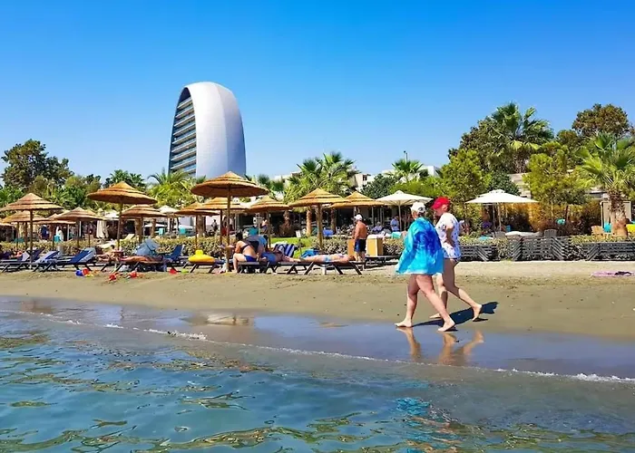 Apartman Beautiful One Bedroom Apartment, 186 Meters To Beach, Location Next To Cafes & Bars *