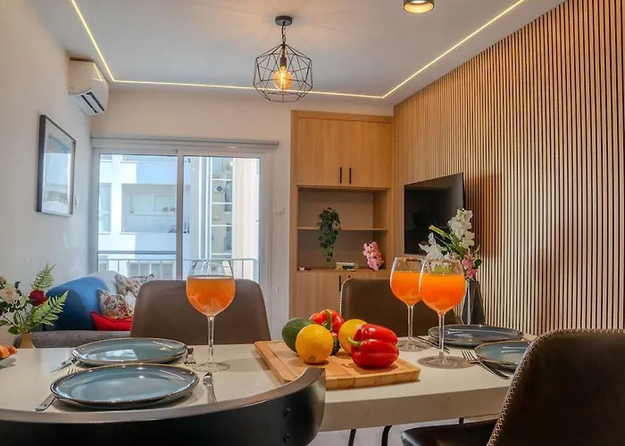 Apartman Beautiful One Bedroom Apartment, 186 Meters To Beach, Location Next To Cafes & Bars Limassol